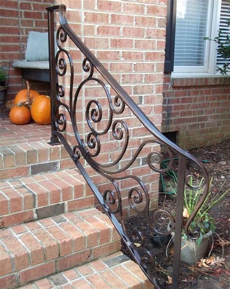 33 Wrought Iron Railing Ideas For Indoors And Outdoors - DigsDigs