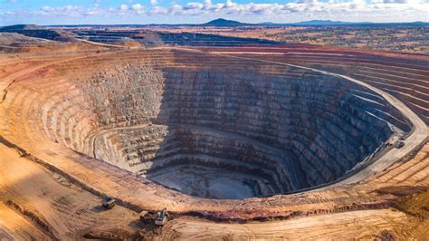 Australia's Biggest Gold Mines | iseekplant