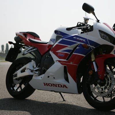 Honda Cbr Rr Catalogo E Listino Prezzi Moto It