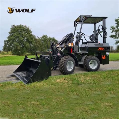 China Small Mini Compact Loader Wolf Mini Hydrostatic Mini Wheel