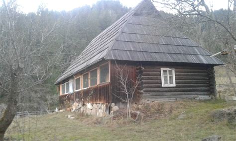 Продам дом в карпатах: 22 000 € - Продаж будинків Дихтинець на Olx