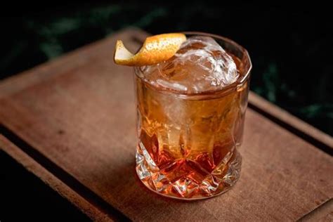 Old Fashioned Vs Manhattan Vs Sazerac: A Classic Cocktail Comparison ...