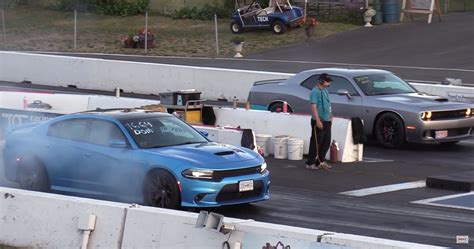 Dodge Charger 392 Takes On Challenger Srt Hellcat In Quarter Mile Drag Race