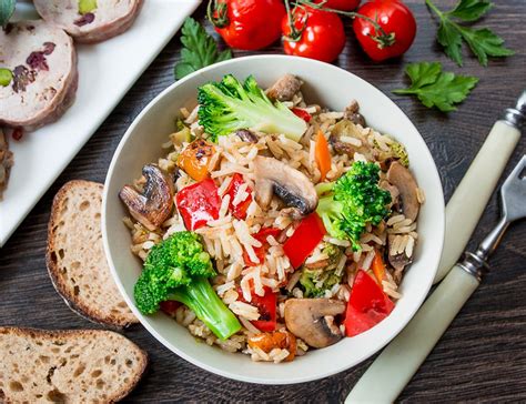 Рецепт рассыпчатого риса с овощами с фото пошагово на Вкусном Блоге