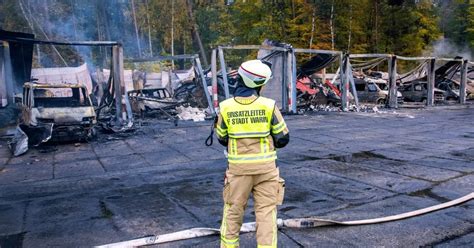 Millionenschaden Bei Brand In Feuerwehr Lagerhalle Startseite