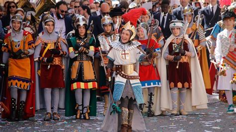 La Gloria infantil vuelve a las calles de Alcoy Información