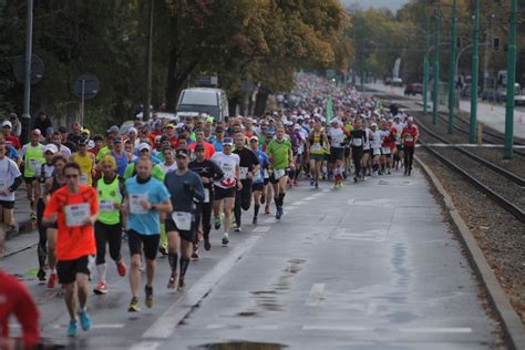 Pozna Maraton Trasa Biegu Utrudnienia Objazdy Mapa G Os