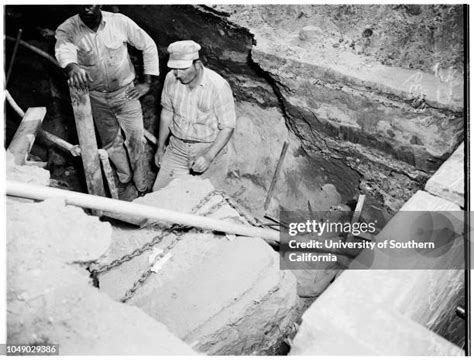 Vernon Boulevard Photos And Premium High Res Pictures Getty Images