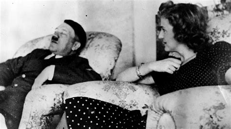 El Suicidio De Hitler Y Eva Braun Balas Cianuro Una Foto De Su Madre