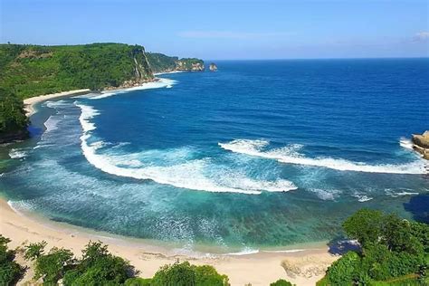 5 Tempat Wisata Pantai Terbaik Di Tulungagung Hamparan Pasir Pantai
