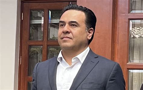 Alcalde Luis Nava gestionará dos puentes más en Querétaro Capital