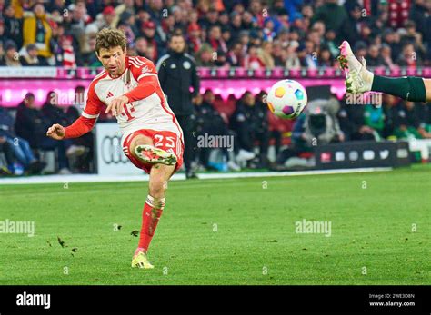 Thomas Mueller MÜller Fcb 25 In The Match Fc Bayern Muenchen Werder