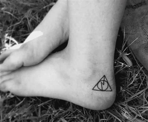 15 petits tatouages très discrets qui vous donneront probablement envie