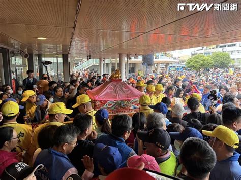 白沙屯媽祖百年首次入境雲林！張麗善爆哭跪迎：願雲林縣脫離貧窮 Ftnn 新聞網