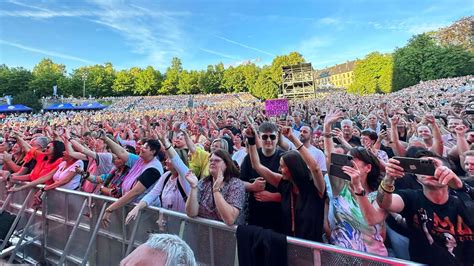 Eros Ramazzotti In Fulda Open Air Konzert Auf Dem Domplatz