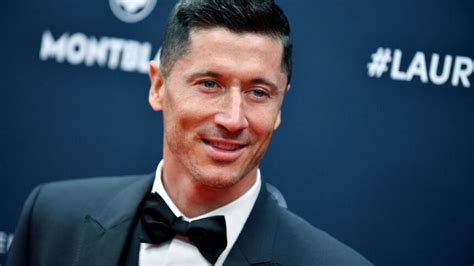 Najlepsi Napastnicy Na Wiecie Z Nimi Przegra Robert Lewandowski