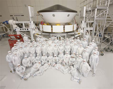 Mars Science Laboratory Integrating Science And Engineering Teams