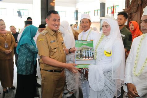 Pasangan Jalani Sidang Itsbat Nikah Terpadu Di Pendopo Pemalang