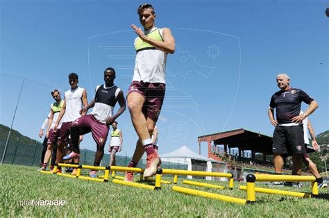 Ritiro Di Rivisondoli Giorno Photo Gallery U S Salernitana