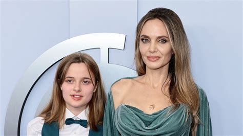 Angelina Jolie Et Sa Fille Vivienne Présentent Des Looks Coordonnés Aux