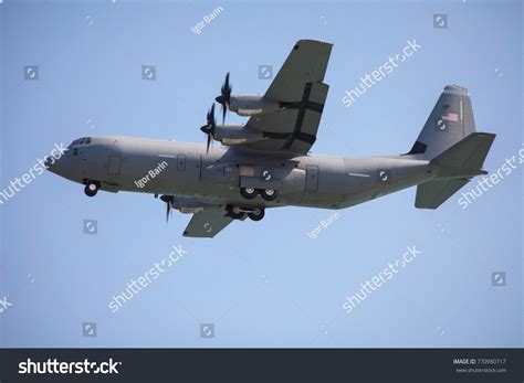 Military Cargo Plane Landing Stock Photo 770980717 | Shutterstock