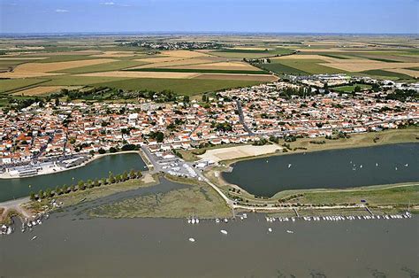 Photo A Rienne L Aiguillon Sur Mer Vend E Paf