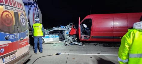 Wypadek Na Autostradzie A Ko O Jawora W Kierunku Legnicy Policyjny