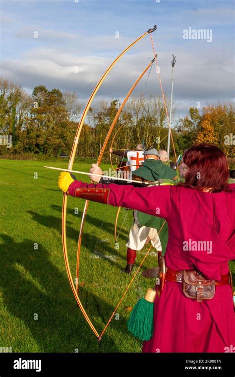 Samlesbury Longbow Archers The Battle Of Agincourt 1415 Reenactment