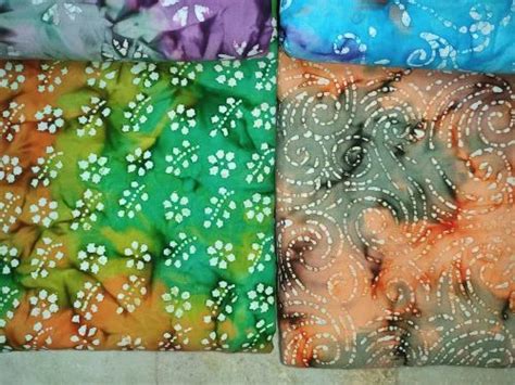 Gsm Multicolor Batik Cotton Fabric Multicolour At Best Price In