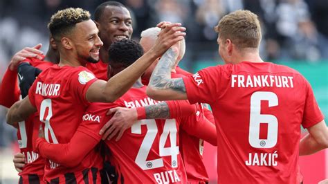 Kolo Muani schießt Eintracht ins Halbfinale des DFB Pokals