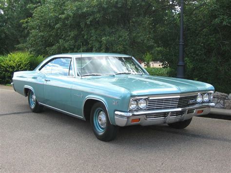 1966 Chevrolet Impala 2 Door Hardtop