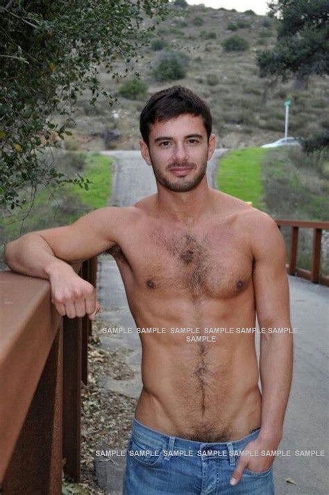 Fotograf A Enmara Ada Sin Camisa X Tipo Peludo Guapo Con Jeans Azules Inter S Gay Masculino