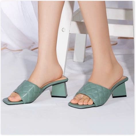 Mua Guốc nữ cao gót xéo 5p mũi vuông quai bản ngang trần chỉ ô trám trend mới hot màu đen be đơn