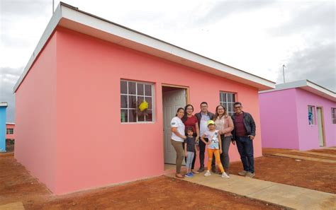 Familias De Managua Reciben Viviendas En Honor Al General Sandino