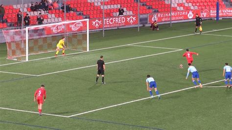 El Terrassa FC canvia el xip guanya al fins ara líder i surt dels