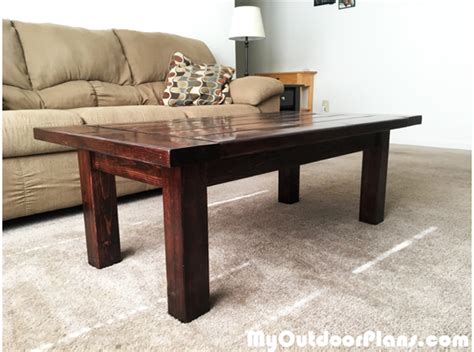 DIY Farmhouse Coffee Table | MyOutdoorPlans