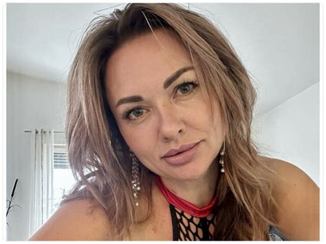 Anita On Xcams For A Hot Live Sex Cam Show