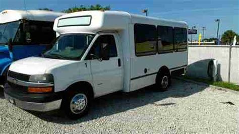 Purchase Used 2007 Chevrolet Express 3500 Base Cutaway Van 2 Door 66l