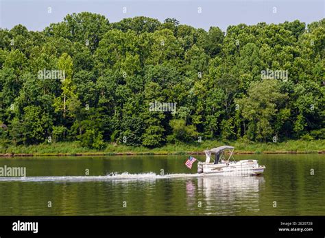 Alabama Demopolis Tombigbee River water boat Stock Photo - Alamy