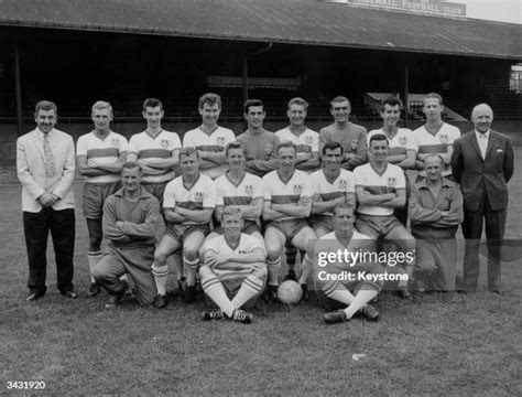 Gary Jones Footballer Photos and Premium High Res Pictures - Getty Images