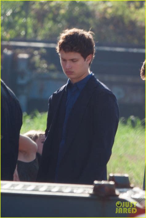 Photo Zoe Kravitz Bikini Allegiant Filming 31 Photo 3417684 Just