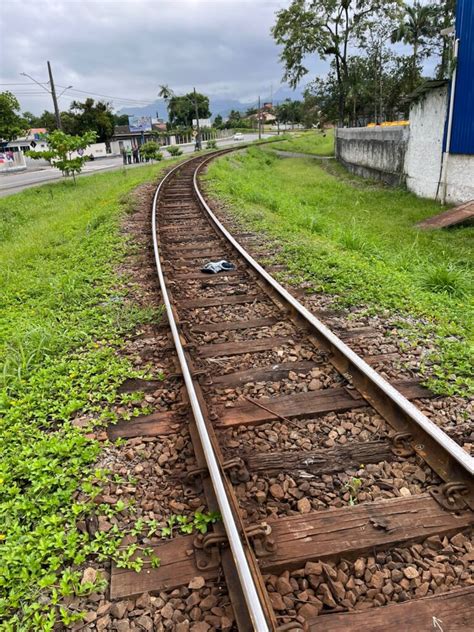 Homem é preso por ter apedrejado estuprado e jogado mulher em riacho