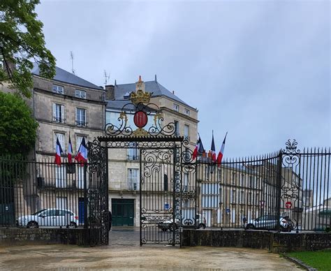 Poitiers Vienne Le Parc De Blossac Sous La Pluie Flickr