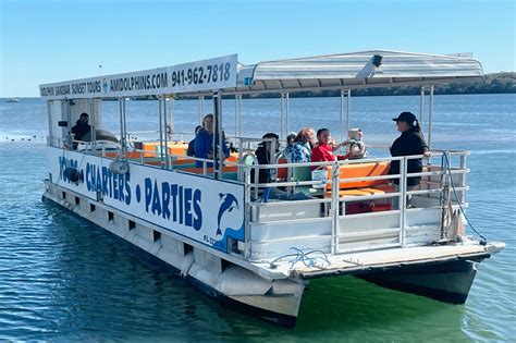 Dolphin & Sandbar Tour Boat Charter | Anna Maria Island