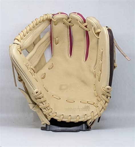 The Shocker 1175 Gotham Series Glove Drg Sports