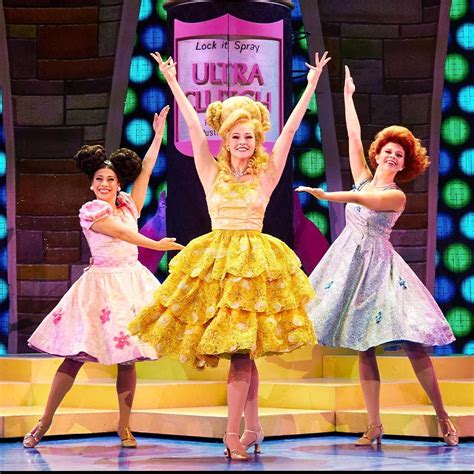 Theater Review: "Hairspray The Broadway Musical" Tour at The Palace | Naugatuck, CT Patch