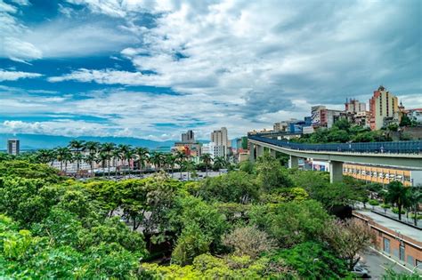 Bas Lica De Nossa Senhora Aparecida No Brasil Foto Premium