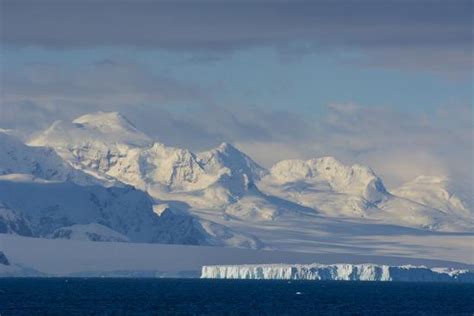 'Antarctica. South of the Antarctic Circle. Near Adelaide Island ...