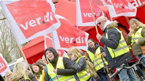 Klinikstreik In Ostfriesland In Den Kliniken Aurich Emden Und Norden