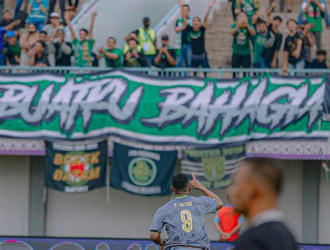 Full Senyum Persebaya Vs Persita 5 0 Gol Berkelas Marselino Risky